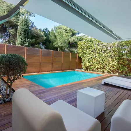 Elegant And Private Living By Neuvel Holiday home *