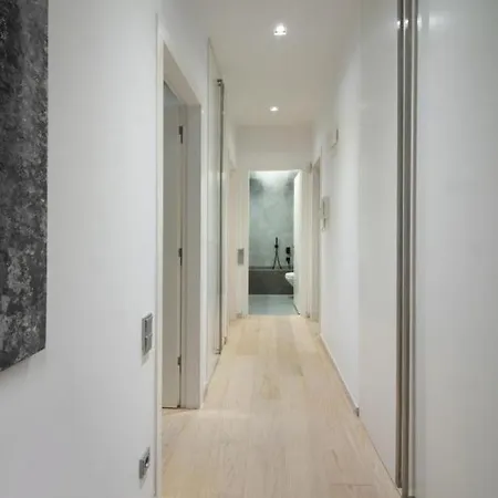 Elegant And Private Living By Neuvel *